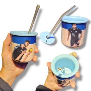 Mate personalizado. Con bombilla y aro saca yerba